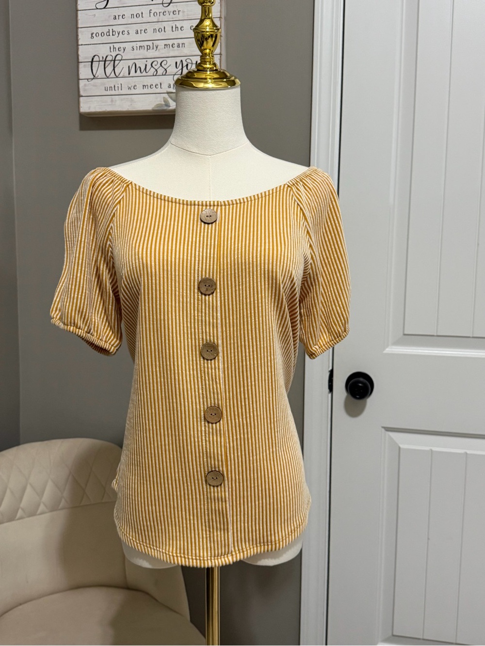 Yellow Striped Button-Front Puff Sleeve Blouse